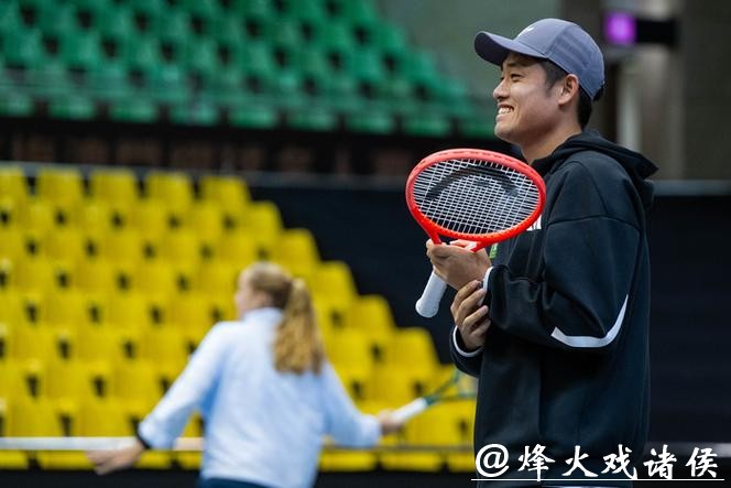 吴易昺出战香港网球公开赛 期待新赛季“开门红” 吴易昺出战香港网球公开赛 期待新赛季“开门红”